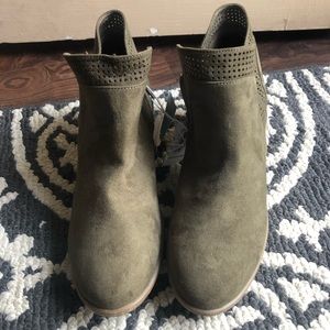 Ladies Ankle boots size 8 Brand New With Tags